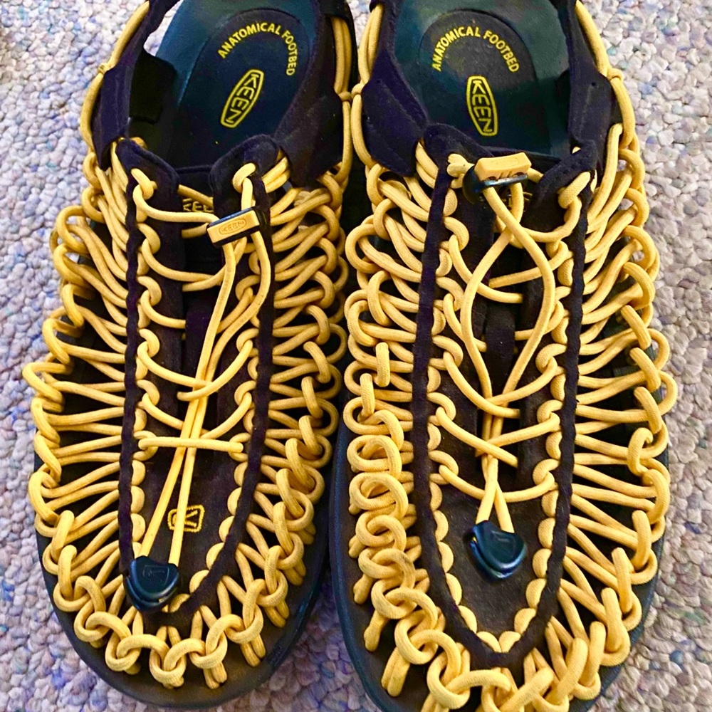 Keen Uneek sandals. Size 10 men’s